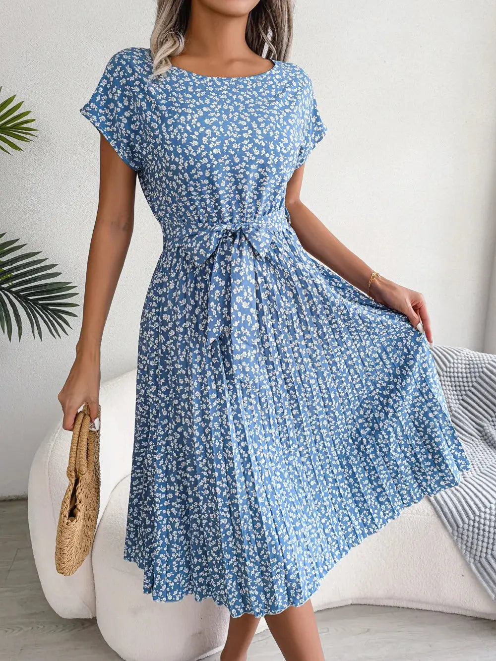 Isabelle | Pleated Floral Dress with Tie Luvy Boutique