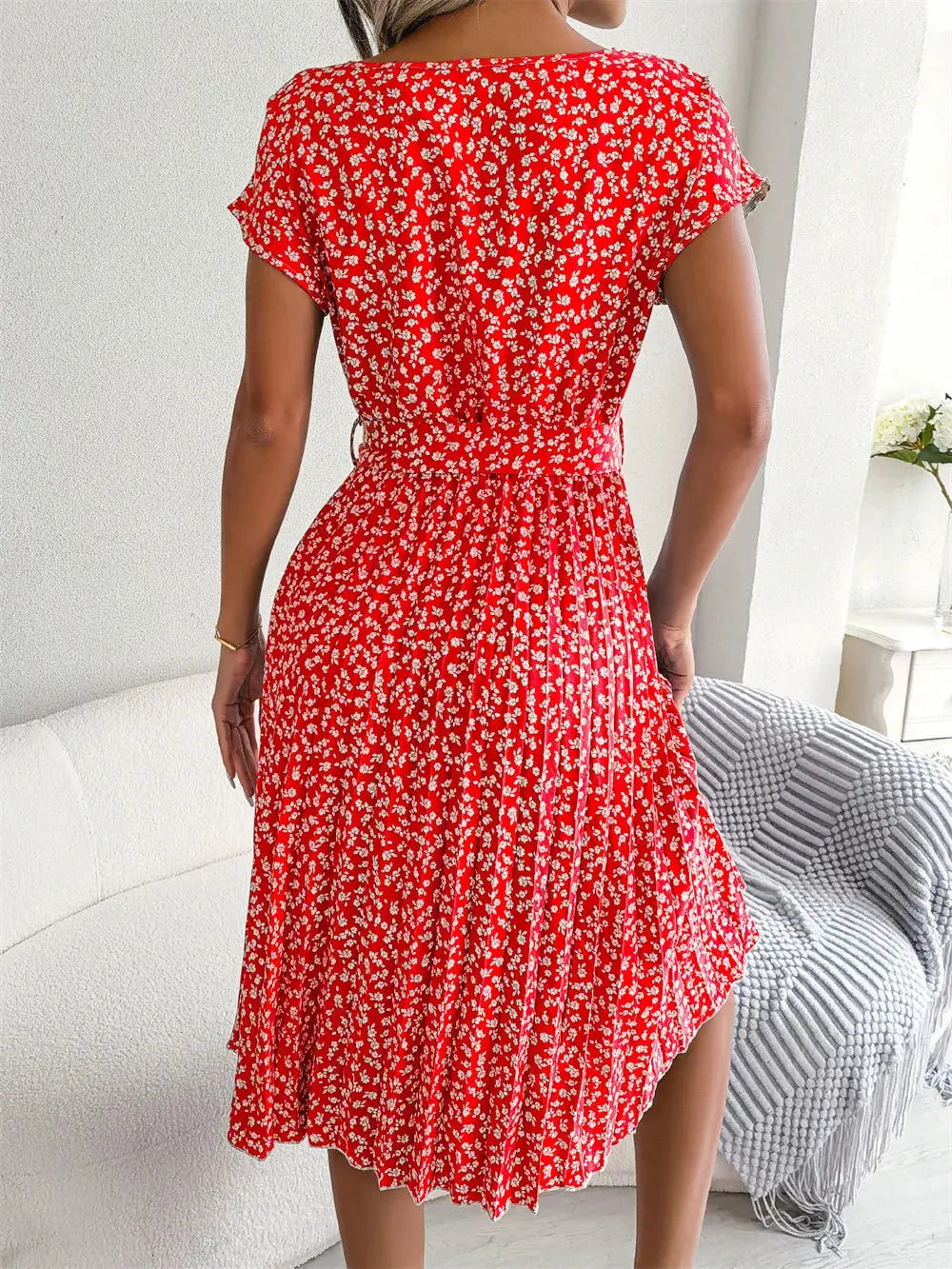Isabelle | Pleated Floral Dress with Tie Luvy Boutique