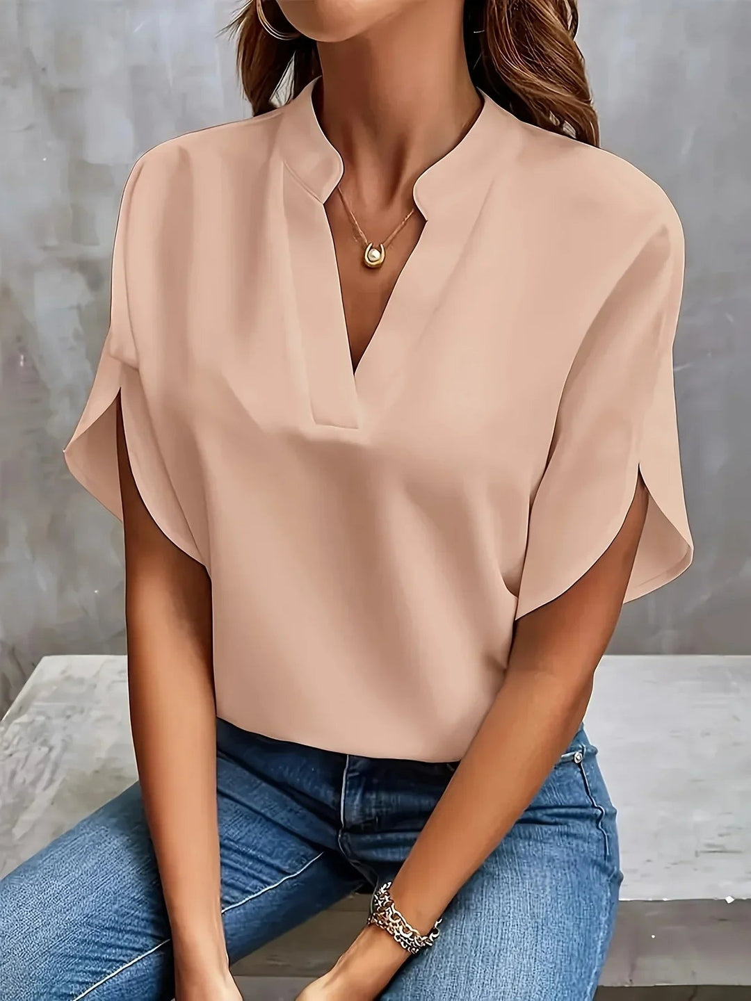 Evelyn | Women’s V Neck Short Sleeve Top Luvy Boutique
