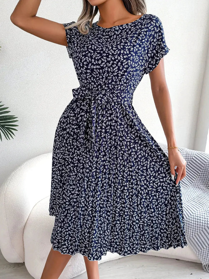 Isabelle | Pleated Floral Dress with Tie Luvy Boutique