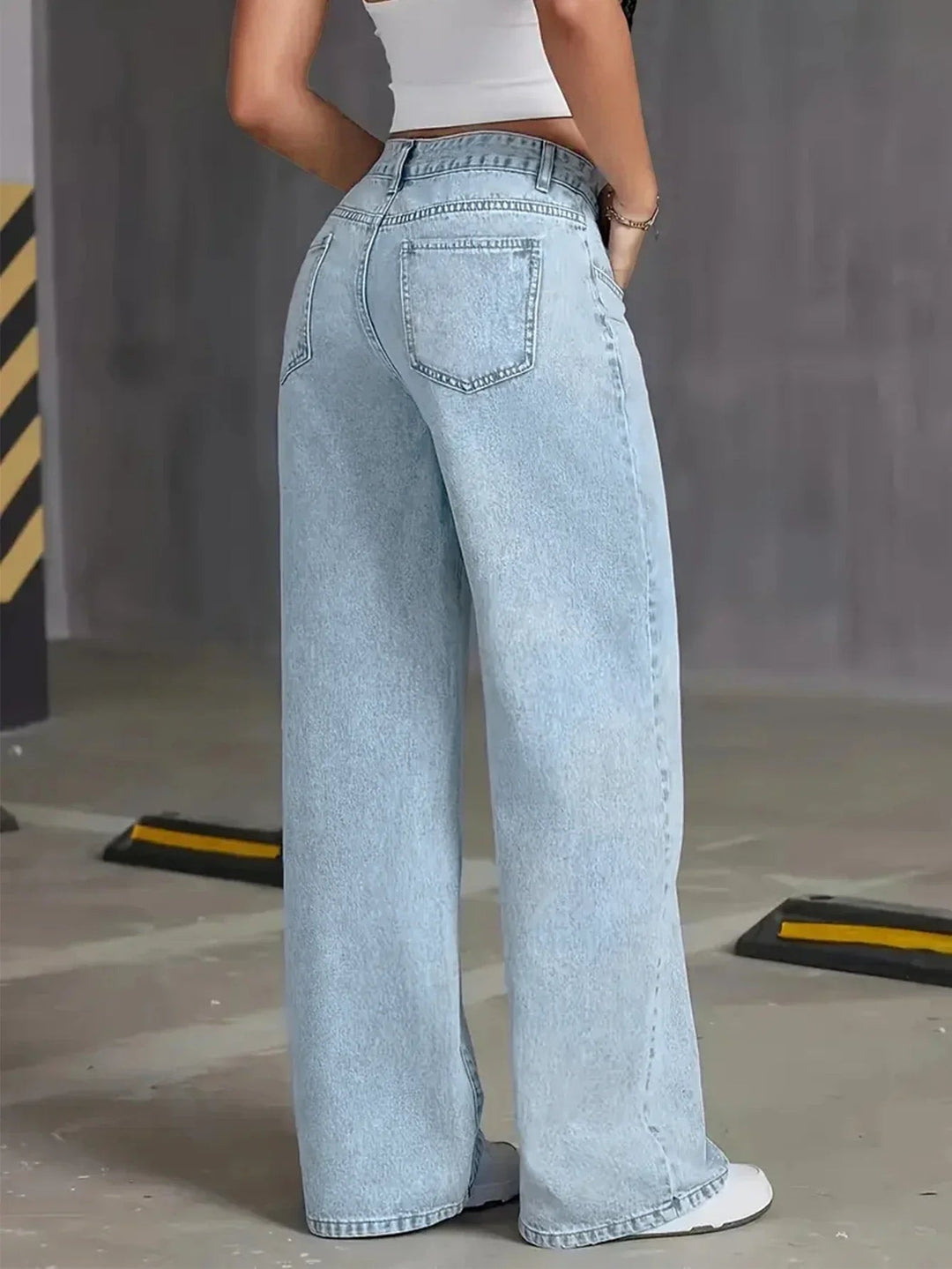Sophia | Women’s Light Wash Wide Leg Jean Luvy Boutique