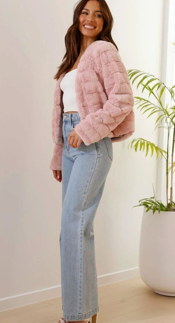 Women's Cropped Open-Front Faux Fur Jacket