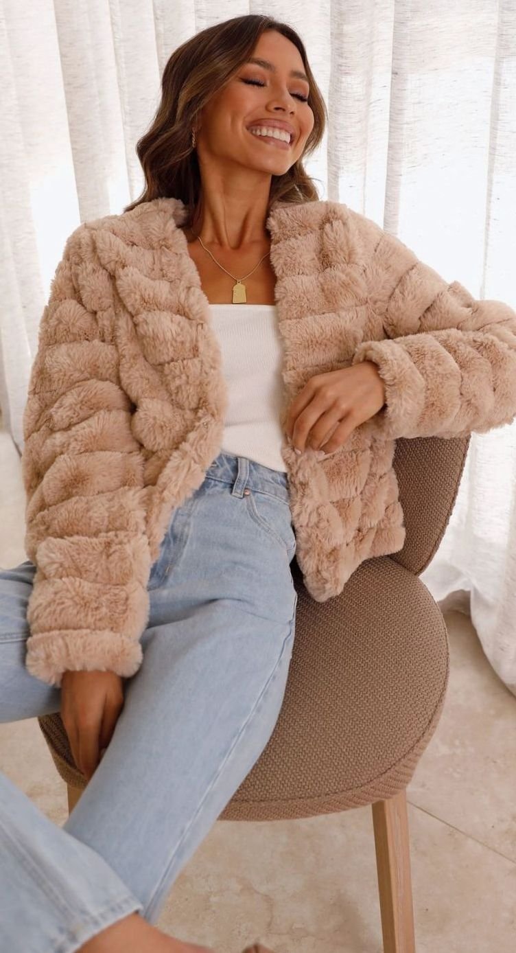 Women's Cropped Open-Front Faux Fur Jacket