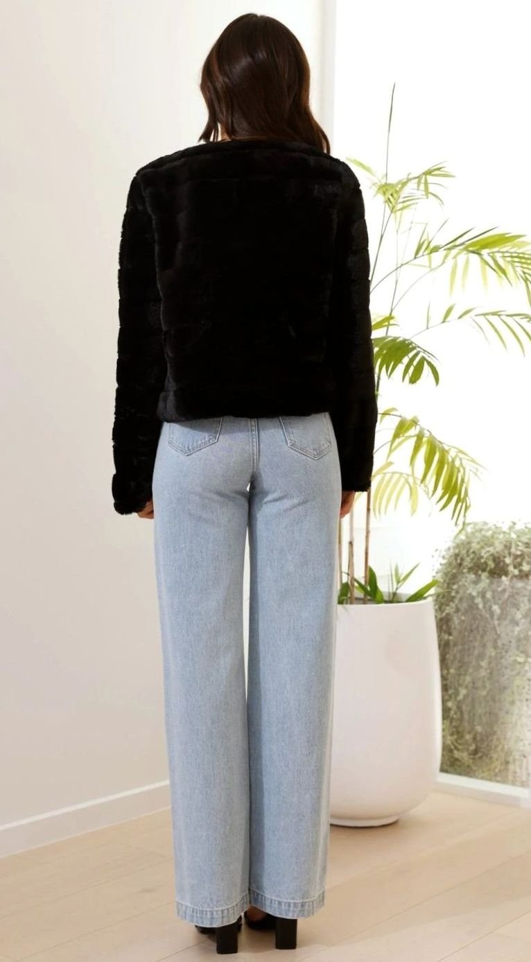 Women's Cropped Open-Front Faux Fur Jacket