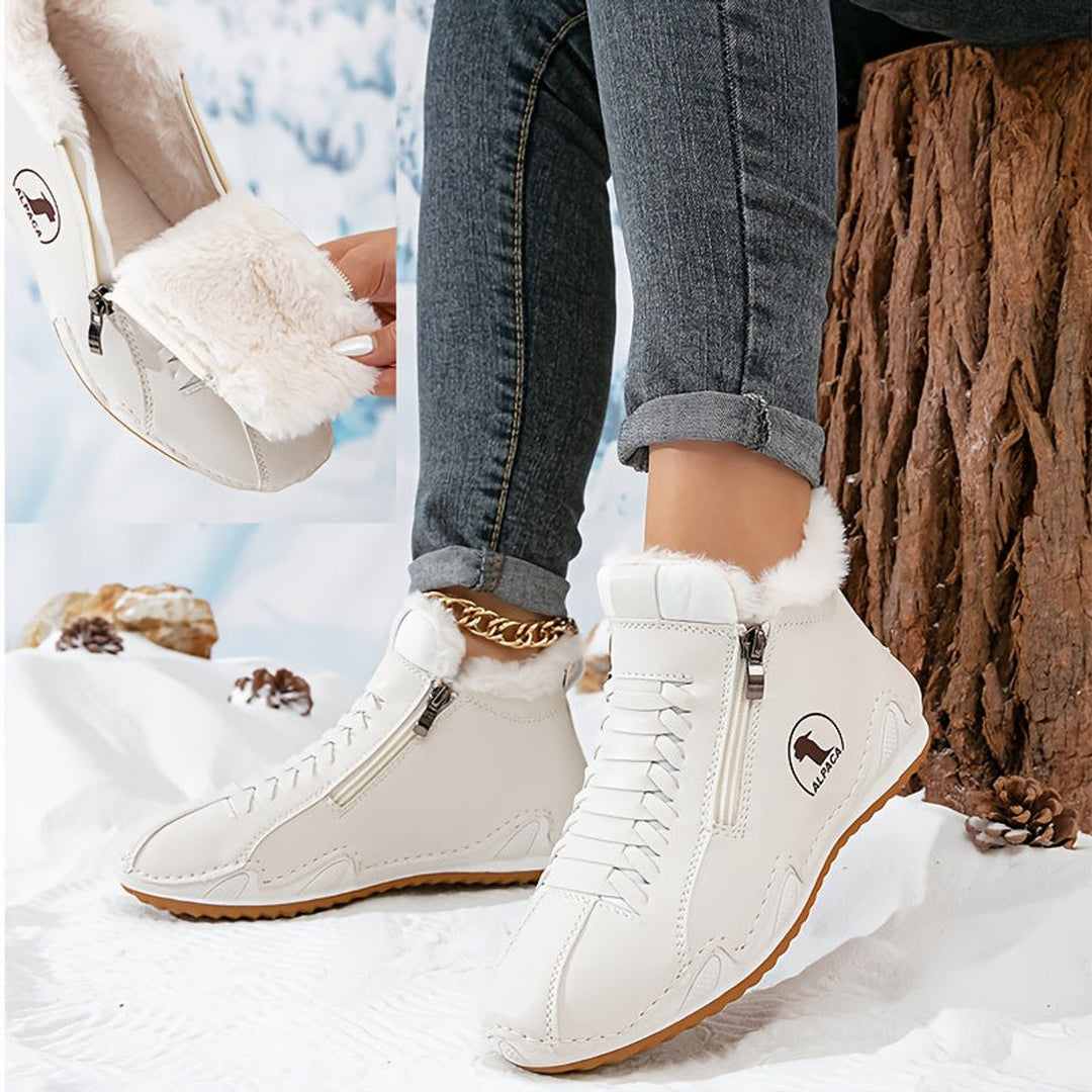 Women's Faux-Fur Lined Lace-Up Winter Ankle Boots Wide Toe Box - White