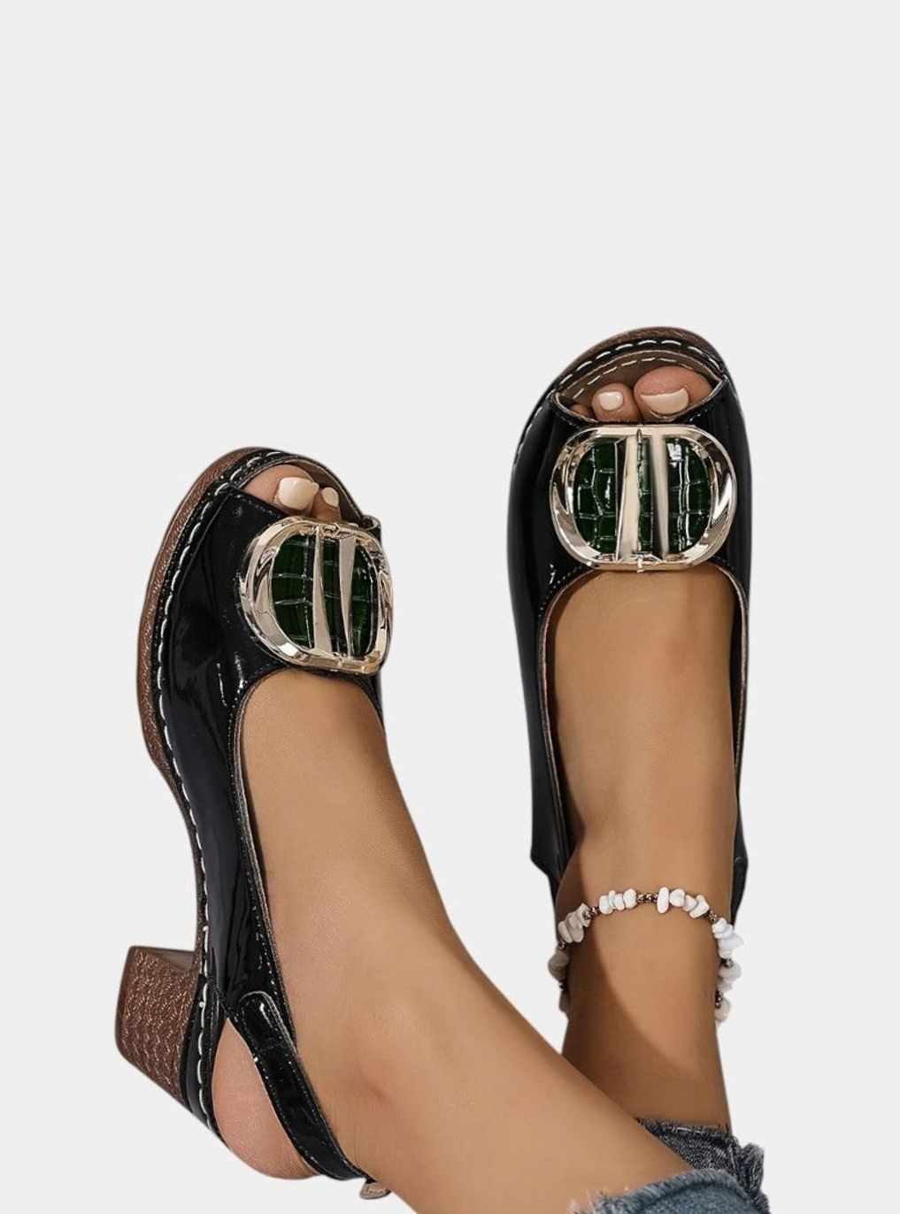 Women's Glossy Faux Leather Block Heel Peep-Toe Pumps