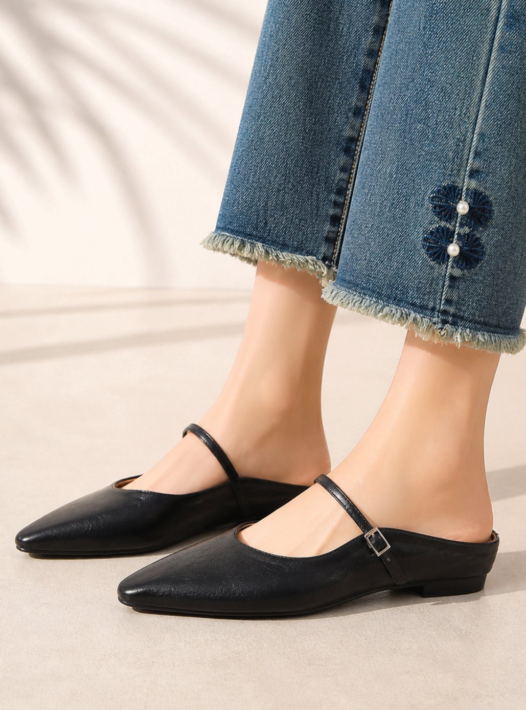 Women's Leather Pointed-Toe Mary Jane Slip-On Mules - Black