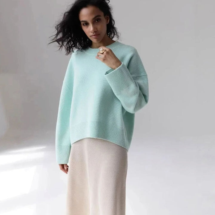 Women's Oversized Crew-Neck Long-Sleeve Light Knit Sweater