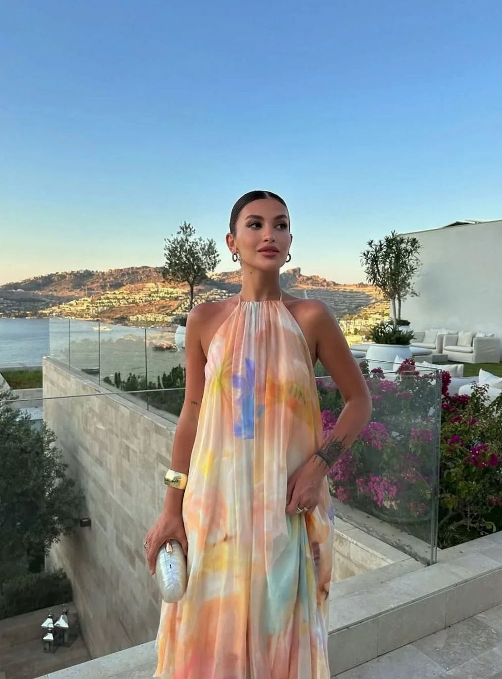 Women's Printed Backless Halter-Neck Flowy Maxi Dress