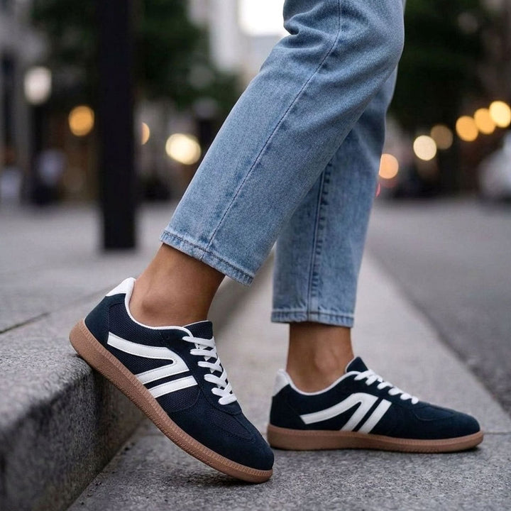 Women's Retro Low-Profile Lace-Up Suede Sneaker Boots - Dark Blue