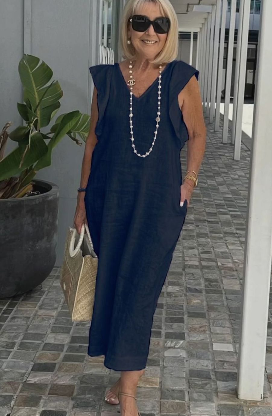Women's Ruffle-Shoulder V-Neck Sleeveless Midi Sundress - Navy Blue