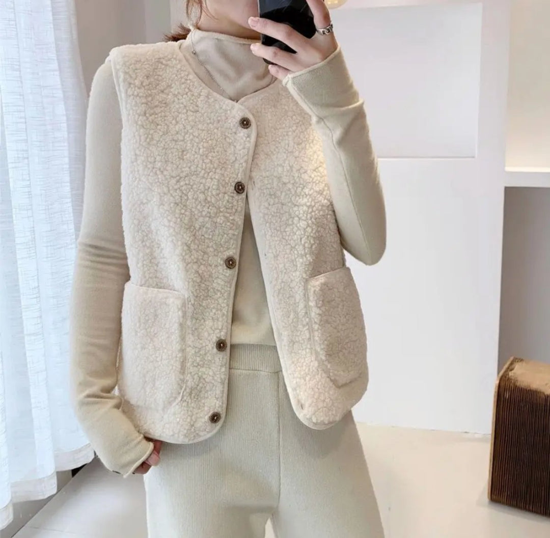 Women's Sherpa Puffer Vest Button-Front Fleece Gilet